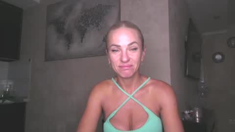 Snapshot of marianna1977 chatting on 07-08-26, 07:18 marianna1977 online show from 07-08-26, 07:18