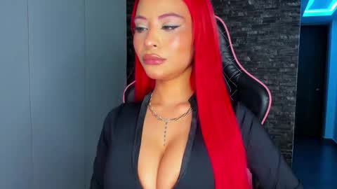 M A R I A N E online show from 09-20-25, 04:57