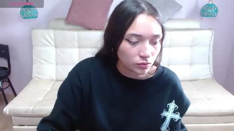 Snapshot of marianne_cam chatting on 05-12-26, 02:58 marianne_cam online show from 05-12-26, 02:58