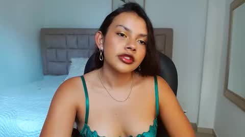 mariannexoxx online show from 12-18-25, 08:26