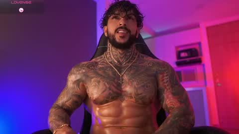 Mariano Costa online show from 10-21-25, 03:40