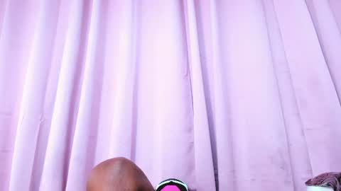 Snapshot of marianrosse chatting on 07-15-26, 05:56 marianrosse online show from 07-15-26, 05:56