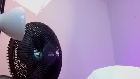 Snapshot of mariatayler1 chatting on 03-08-25, 10:56 mariatayler1 online show from 03-08-25, 10:56
