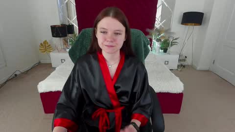 Snapshot of marich_ka chatting on 02-01-25, 11:43 MaRich Ka online show from 02-01-25, 11:43