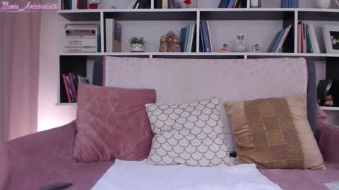 Maria online show from 09-15-25, 06:13