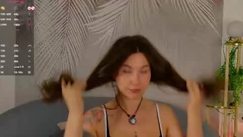 Marie LEAVE YOUR  WITH ME online show from 06-18-26, 10:09