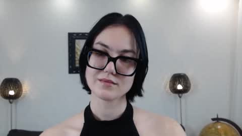 Snapshot of marie_fitch chatting on 11-07-25, 04:23 Marie Fitch online show from 11-07-25, 04:23