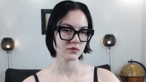 Marie Fitch online show from 11-22-25, 03:38