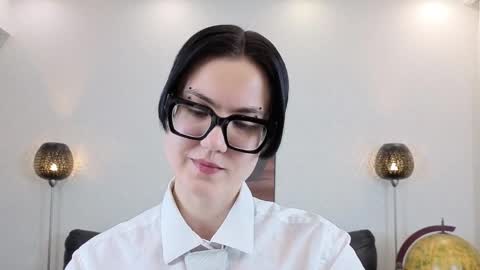 Marie Fitch online show from 03-31-26, 12:45