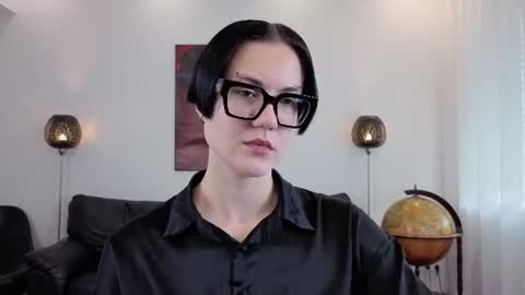 Snapshot of marie_fitch chatting on 06-11-26, 03:48 Marie Fitch online show from 06-11-26, 03:48