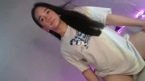 Snapshot of marie_lopez chatting on 04-25-26, 03:09 yourdreamgirl MARIE online show from 04-25-26, 03:09