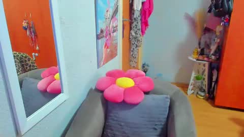 Marie   online show from 03-04-25, 07:41