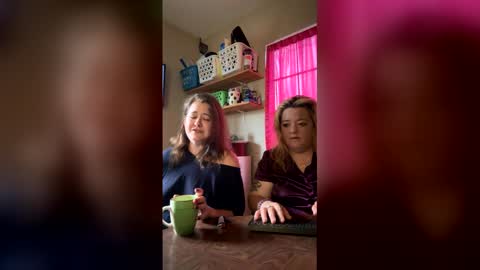 Snapshot of mariec742 chatting on 06-04-26, 11:05 Marie online show from 06-04-26, 11:05