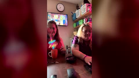 Snapshot of mariec742 chatting on 06-05-26, 12:55 Marie online show from 06-05-26, 12:55