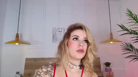 Snapshot of mariee_rosee chatting on 06-02-26, 12:12 Mary online show from 06-02-26, 12:12