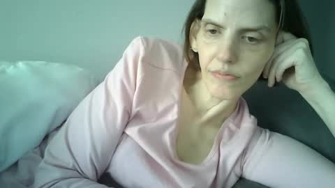 Snapshot of mariejojo chatting on 04-08-26, 05:02 Mariejojo online show from 04-08-26, 05:02