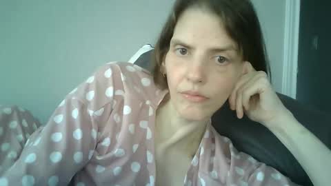 Snapshot of mariejojo chatting on 04-12-26, 05:07 Mariejojo online show from 04-12-26, 05:07