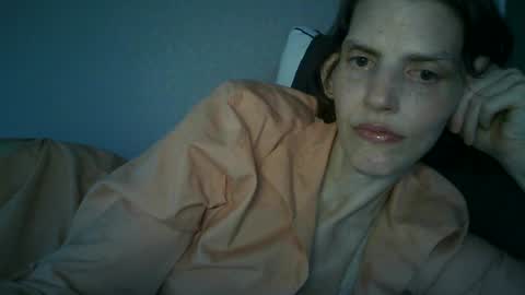 Snapshot of mariejojo chatting on 06-25-26, 11:20 Mariejojo online show from 06-25-26, 11:20
