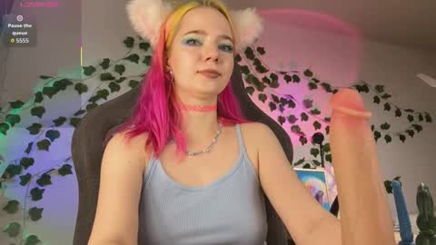 Snapshot of mariel_a_gold chatting on 11-04-25, 05:17 Mariel Gold online show from 11-04-25, 05:17