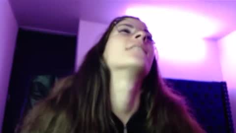 Snapshot of mariel_sins21 chatting on 02-23-25, 01:57 Mariie online show from 02-23-25, 01:57