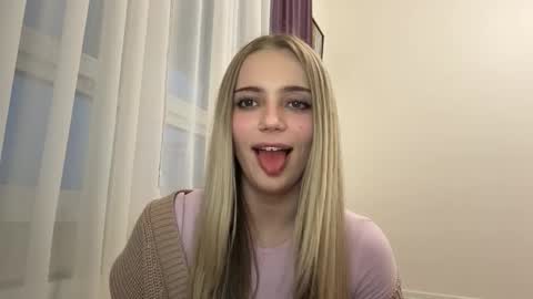 Sofia online show from 03-01-26, 03:14