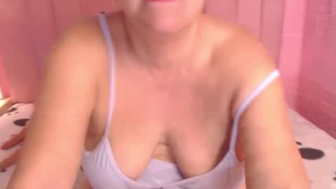Snapshot of marielahorny303av chatting on 10-23-25, 01:10 marielahorny303av online show from 10-23-25, 01:10