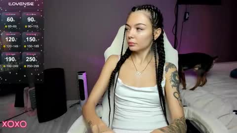 Maria  online show from 10-29-25, 07:32