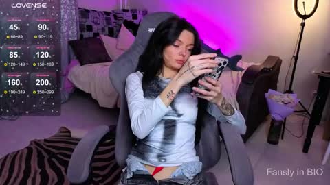 Maria  online show from 05-25-26, 05:52