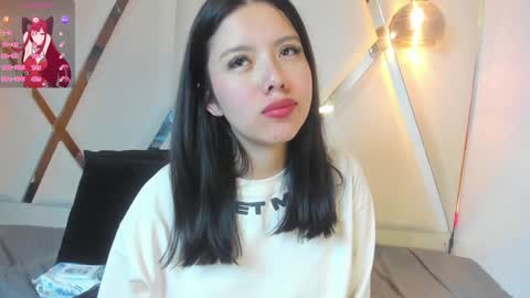 Snapshot of marielqueenx chatting on 01-04-25, 06:41 Viviana online show from 01-04-25, 06:41