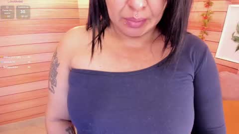 Snapshot of marien_thomson_ chatting on 01-14-25, 09:13 Marien online show from 01-14-25, 09:13