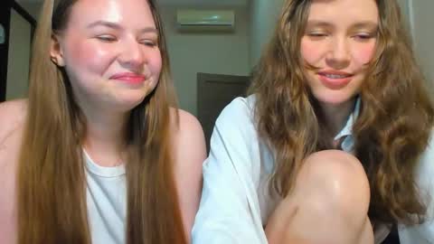 MarieBelle online show from 03-25-26, 04:13