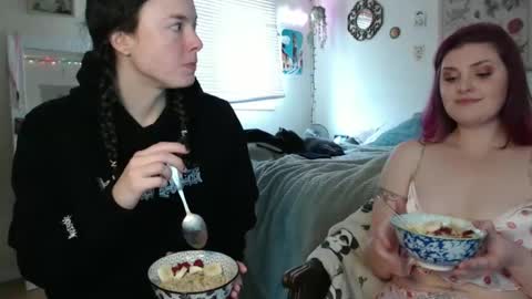 marigoldrue online show from 02-25-25, 08:41