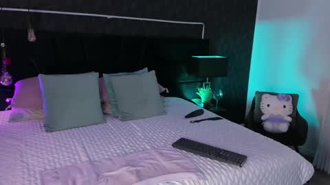 Snapshot of mariianna_lopez_ chatting on 03-06-25, 02:18 Mariana online show from 03-06-25, 02:18