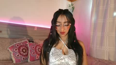 Snapshot of marijaneh chatting on 04-05-26, 04:59 Luna Dulk online show from 04-05-26, 04:59