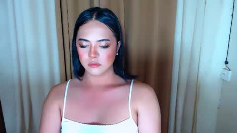 Snapshot of marikosue01 chatting on 07-15-26, 05:02 marikosue online show from 07-15-26, 05:02
