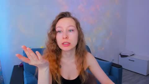 Marilina online show from 02-15-25, 05:09