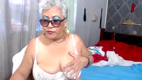 Marilin carolina online show from 04-19-26, 08:33