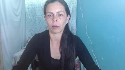 Snapshot of marilyn_xxxx chatting on 12-15-25, 08:35 Marilyn online show from 12-15-25, 08:35