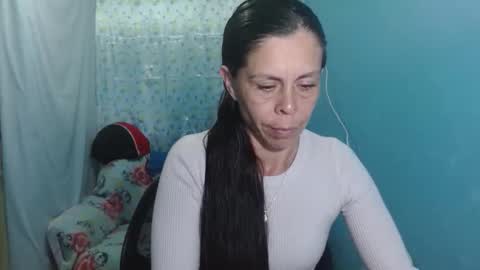 Snapshot of marilyn_xxxx chatting on 02-07-26, 08:56 Marilyn online show from 02-07-26, 08:56