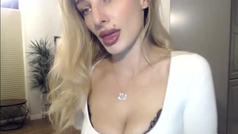 MarilynDevilish online show from 12-03-24, 09:23