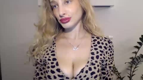 MarilynDevilish online show from 01-30-25, 04:02