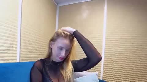 MarilynDevilish online show from 10-09-25, 08:07