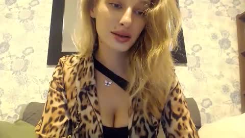 MarilynDevilish online show from 10-29-25, 02:36