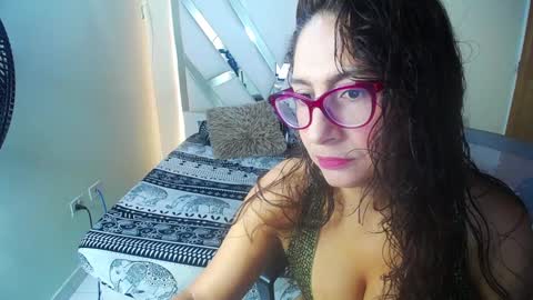 marilynetthan online show from 12-18-24, 01:12