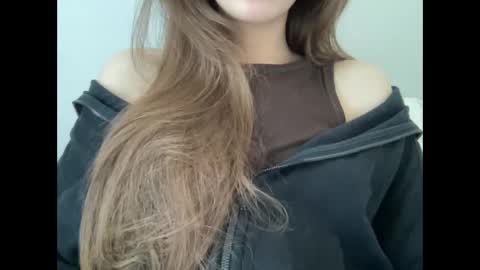 Marina online show from 10-21-25, 06:25