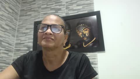 Marina  online show from 01-01-25, 05:22