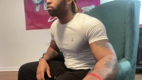 Snapshot of marineguyk19 chatting on 02-13-25, 08:45 Z online show from 02-13-25, 08:45