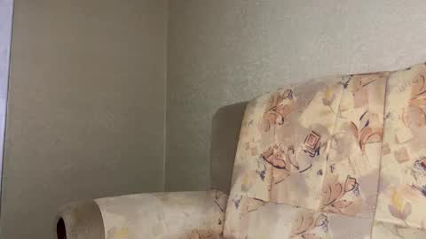 Snapshot of marinpeach chatting on 12-20-25, 03:52 Maria and Martin online show from 12-20-25, 03:52