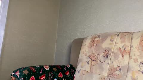 Snapshot of marinpeach chatting on 02-12-26, 12:00 Maria and Martin online show from 02-12-26, 12:00