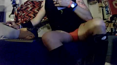 Snapshot of mario_1974 chatting on 11-17-25, 12:38 Ray online show from 11-17-25, 12:38